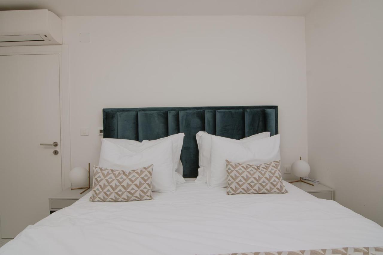 Apartments Adriatic Pearl Trogir Bagian luar foto