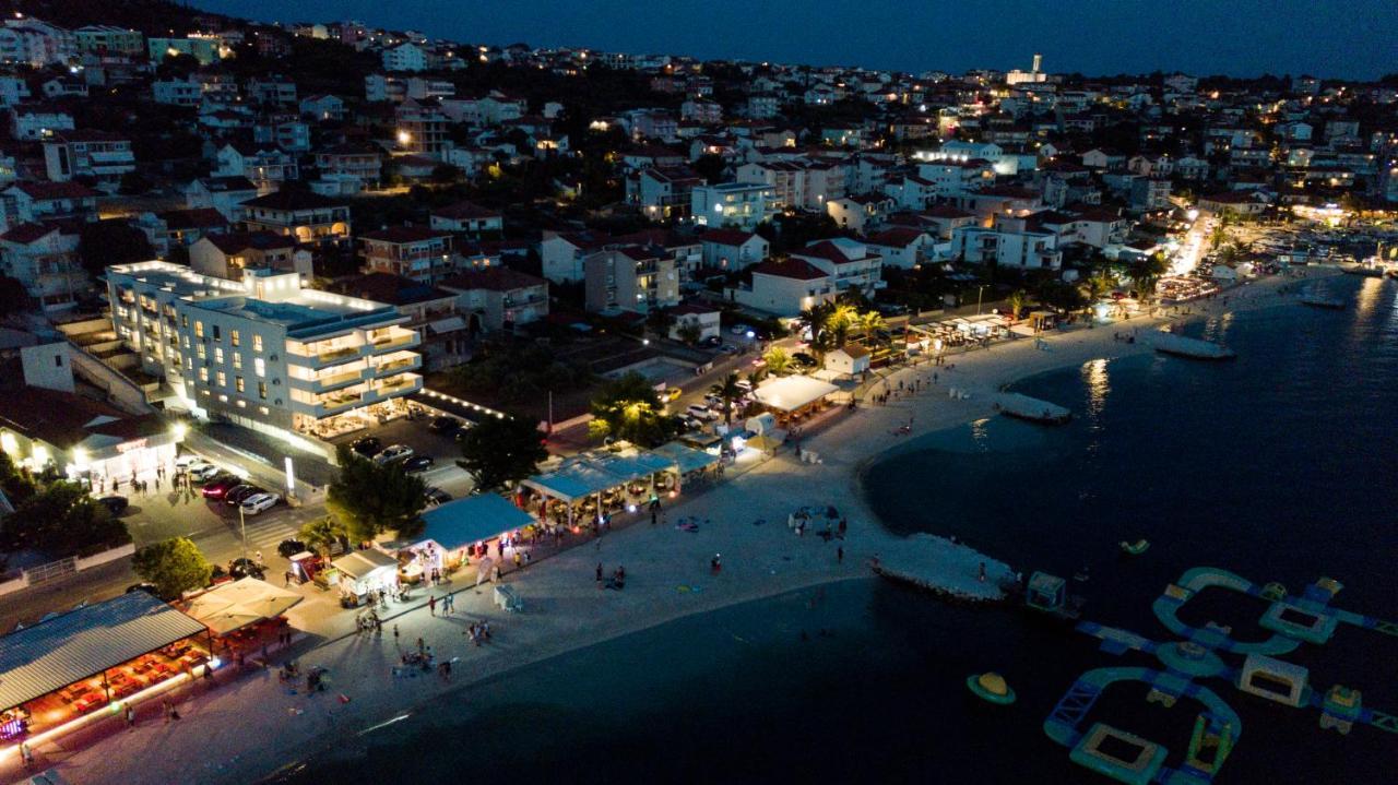 Apartments Adriatic Pearl Trogir Bagian luar foto