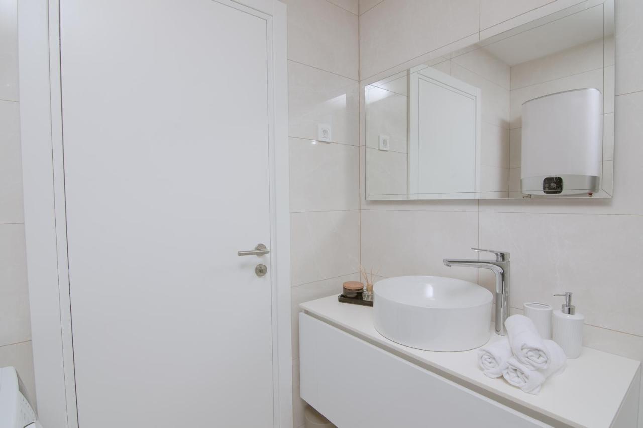 Apartments Adriatic Pearl Trogir Bagian luar foto